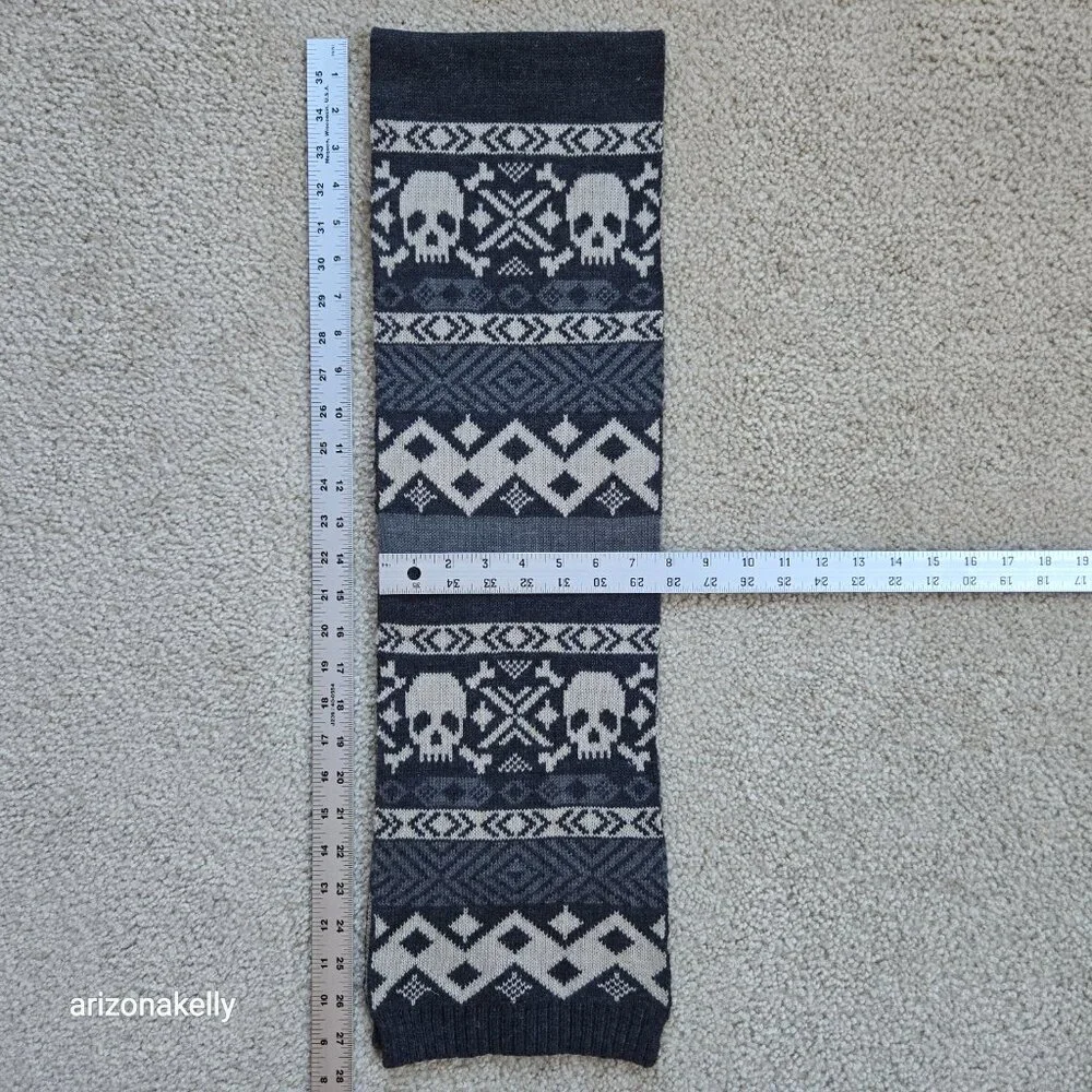 Knit Skull & Crossbones Fair Isle Scarf GAP